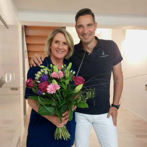 Schwester Sabine an ihrem 10-jährigen Hanse-Klinik Jubiläum 2022. 1