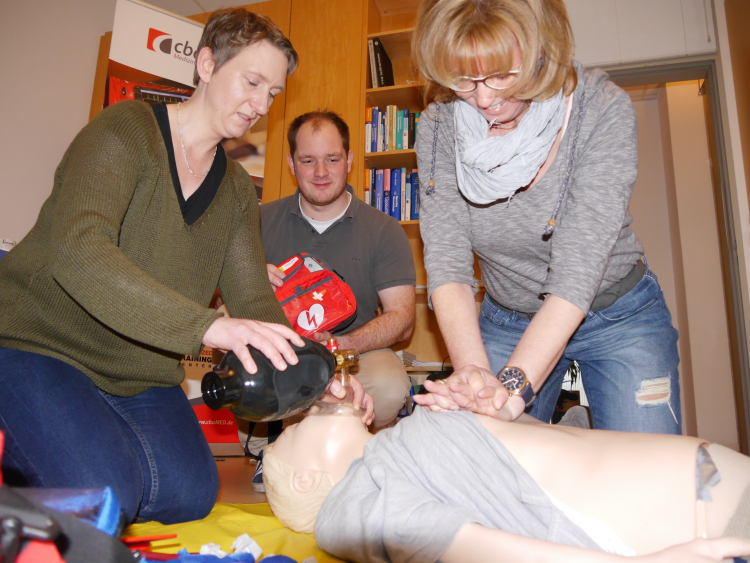 Hanse-Klinik GmbH Lübeck • Fachklinik für Liposuktion beim Lipödem contact